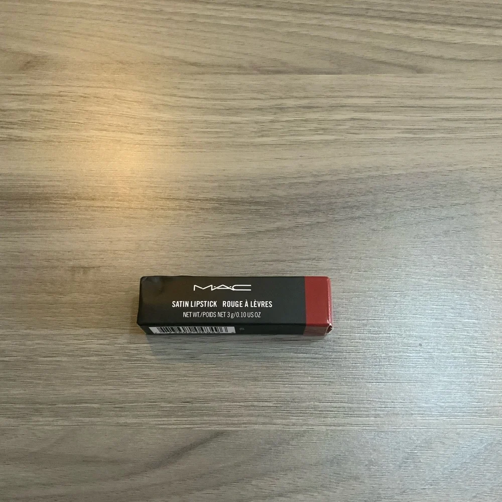 MAC Cosmetics Red and Black Lipstick- Mocha 813